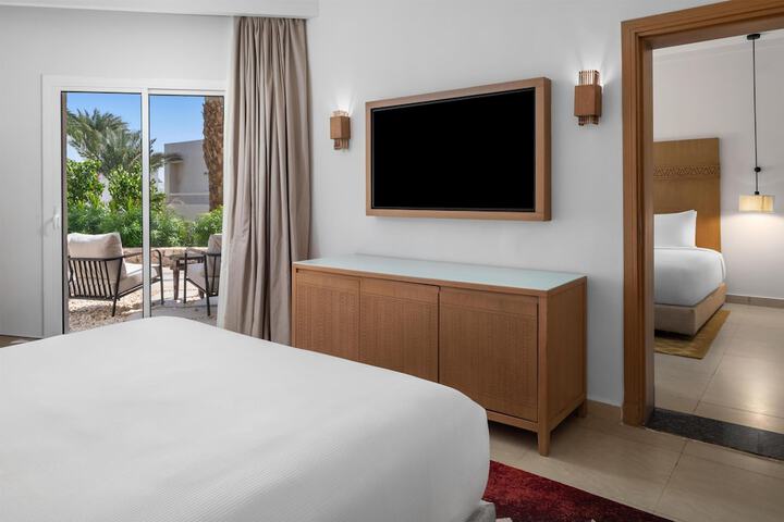 Room 60 of 199