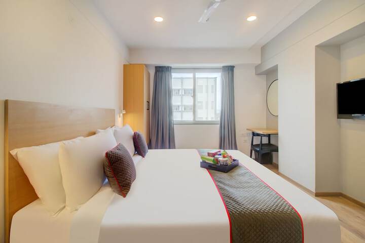 Room 9 of 40