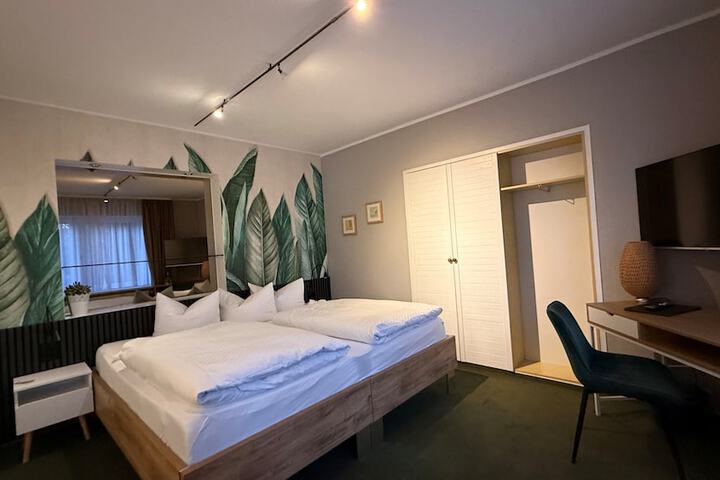 Room 15 of 47
