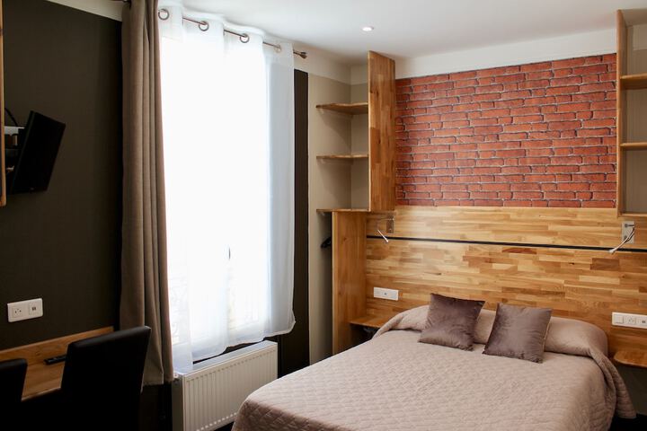 Room 35 of 71