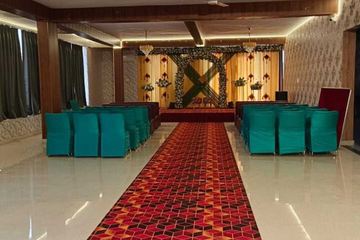 Ballroom/Hall 18 of 23