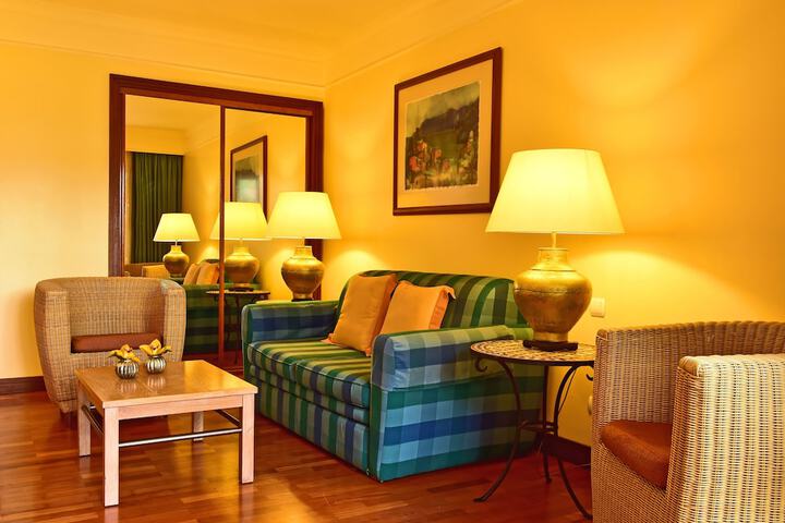 Room 10 of 29