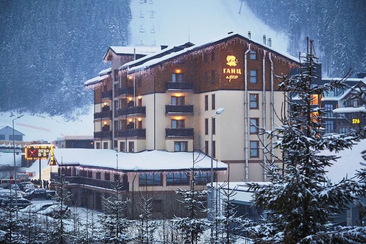 Hotel 84 of 89