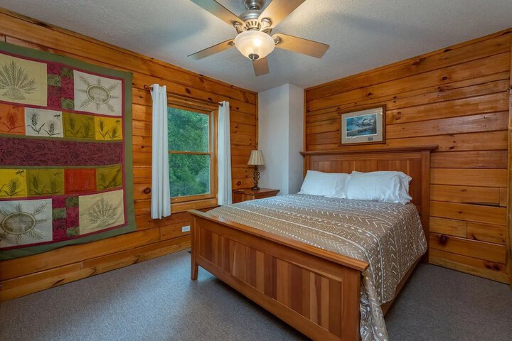 Room 16 of 162