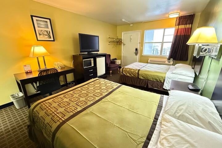 Standard Double Room (5 of 24)