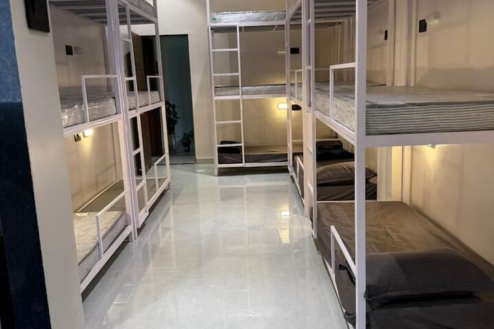 Room 2 of 11