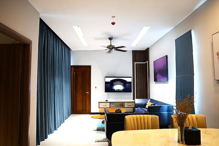 Room 55 of 313