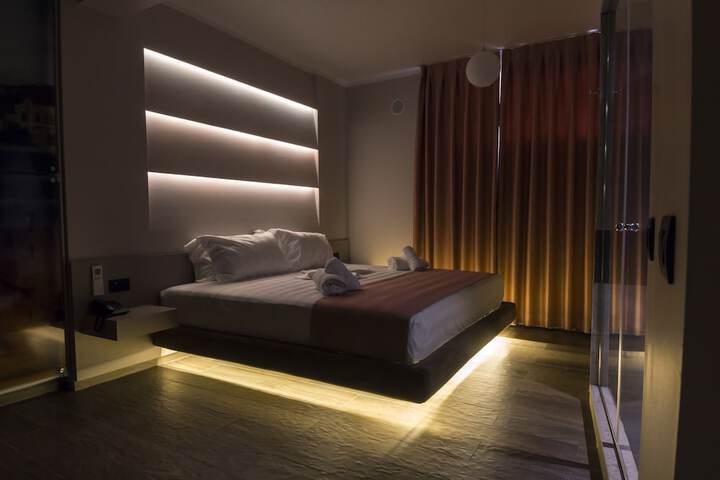 Room 72 of 121