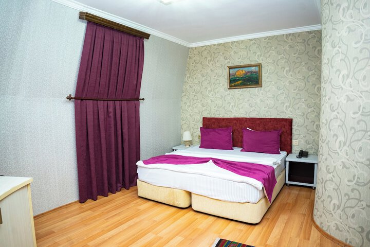 Room 36 of 113