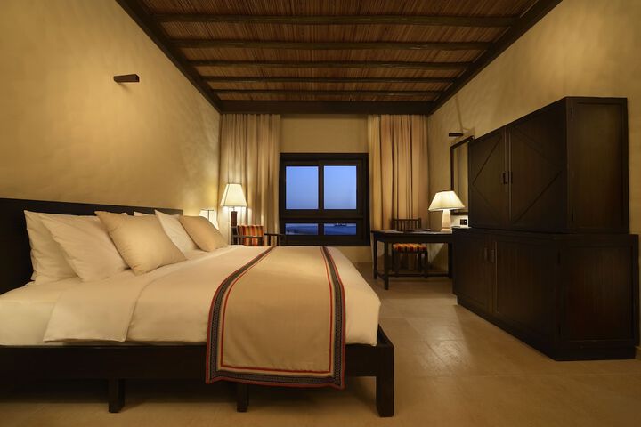 Room 4 of 71