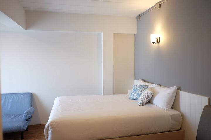 Room 6 of 22