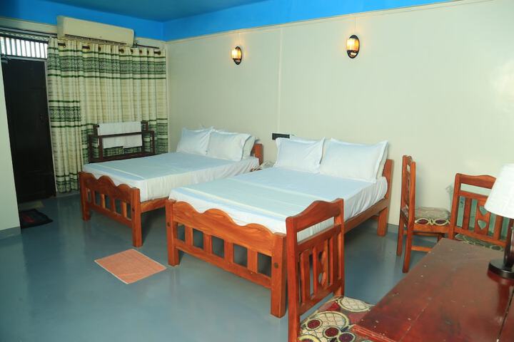 Room 3 of 11