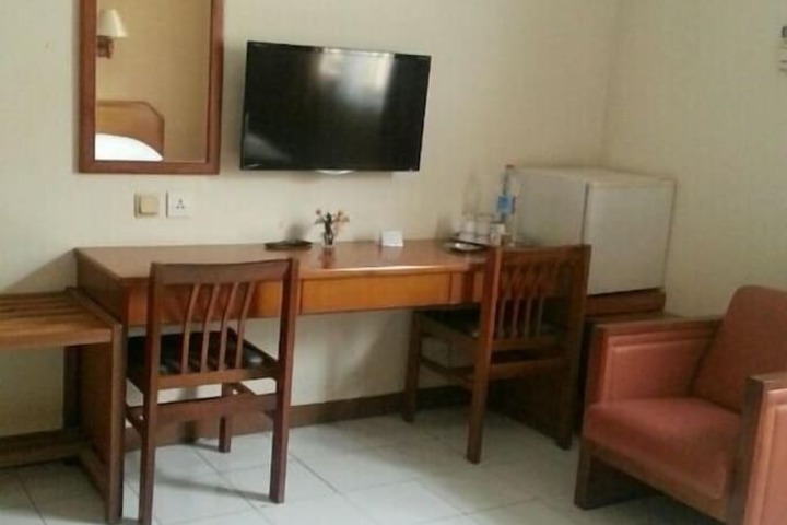 Room 16 of 24
