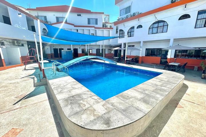 Hotel Moreno