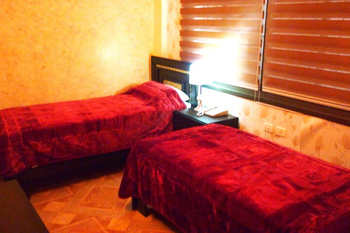 Room 12 of 26