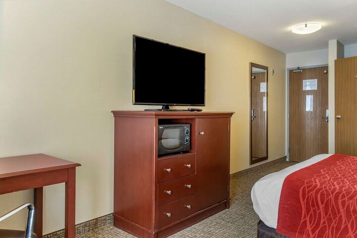 Room 16 of 38