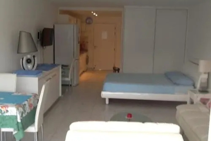Room 2 of 26