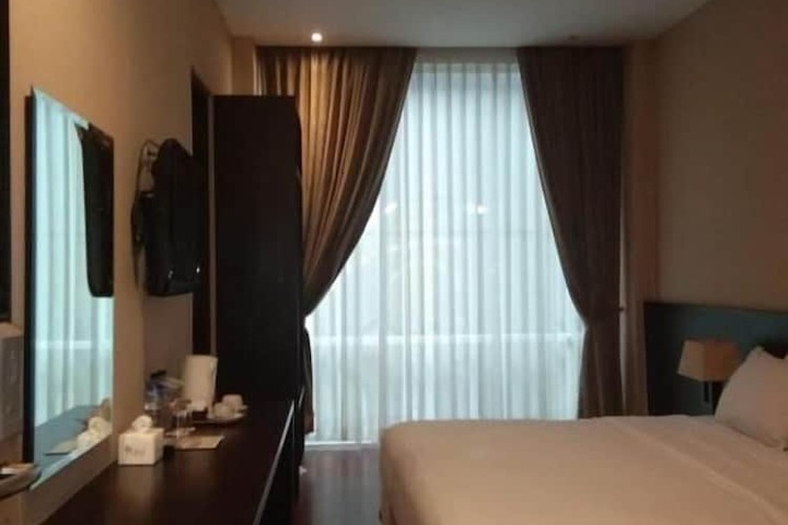 Room 27 of 55