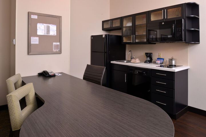 Room 5 of 40