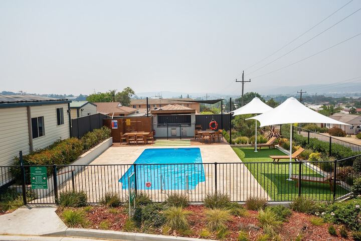 Pool 72 of 101