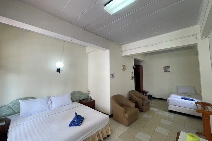 Room 19 of 58