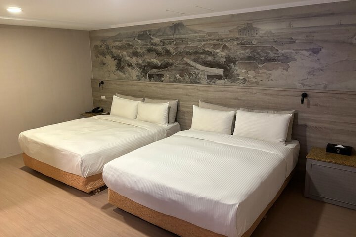 Room 38 of 77