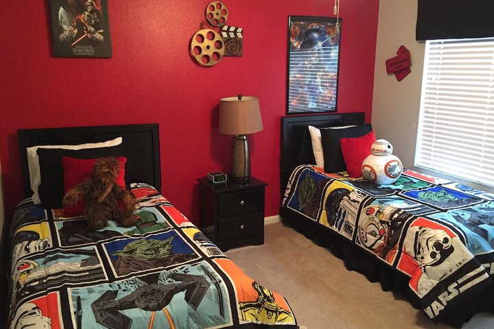 Room 10 of 87