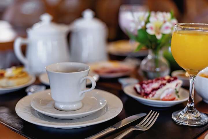 Breakfast/Coffee Service 170 of 257