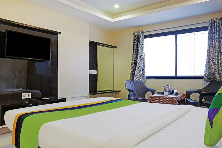 Room 14 of 36
