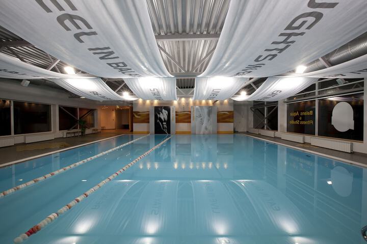 Pool Hotel