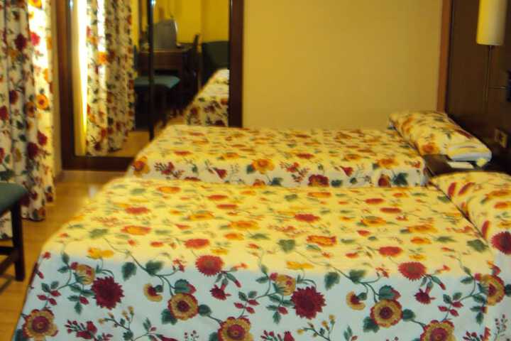 Room 3 of 20