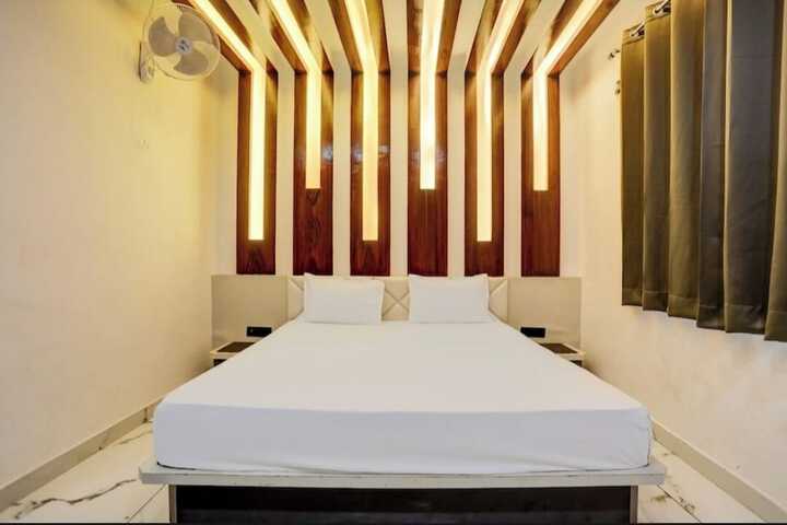 Room 3 of 36
