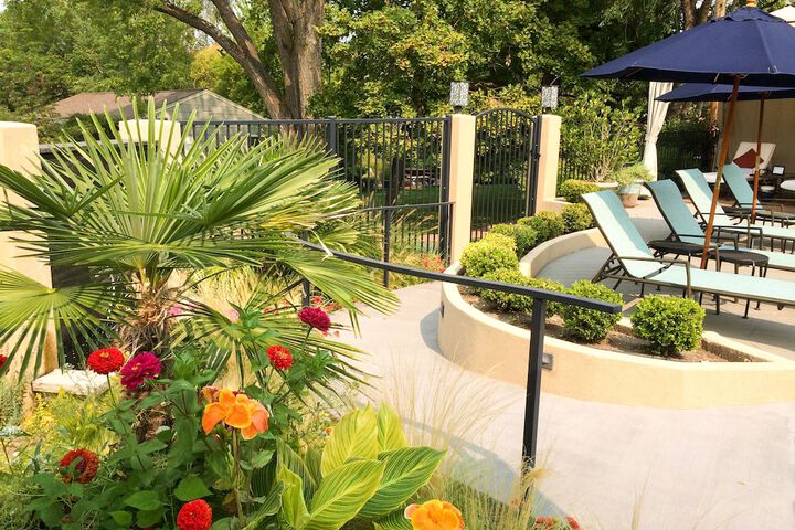 Terrace/Patio 102 of 104