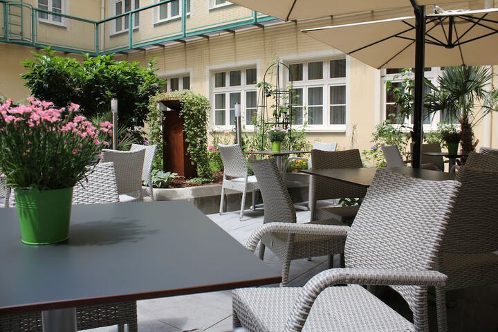 Terrace/Patio 108 of 111