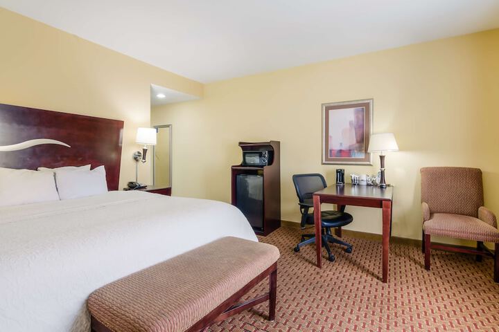 Room 16 of 35