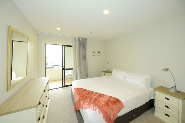 Room 21 of 141