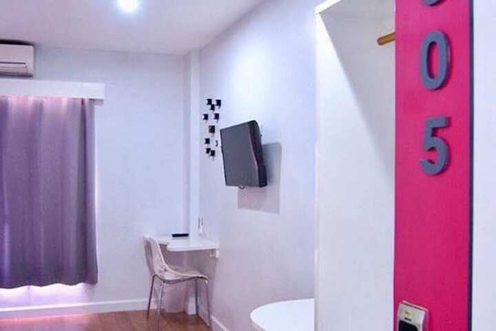 Room 13 of 29