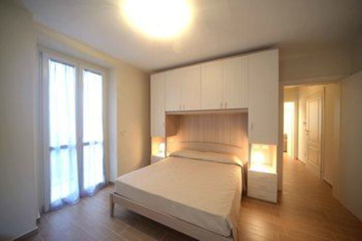 Room 12 of 52