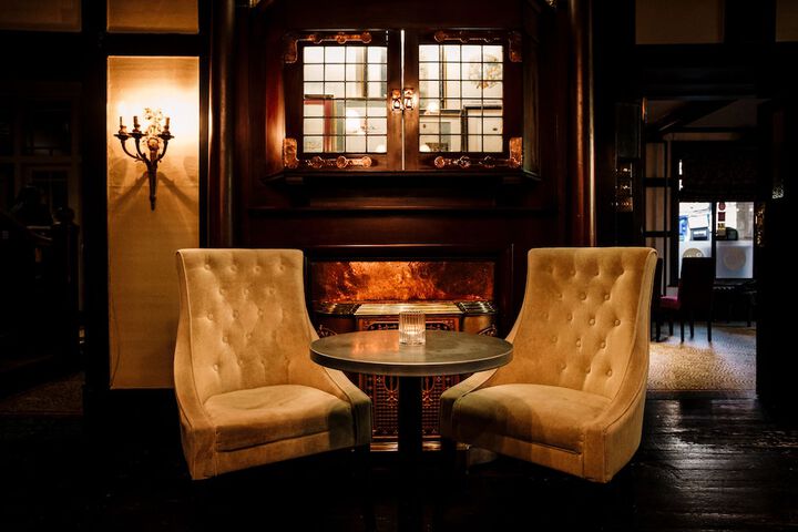 Entrance & Lobby