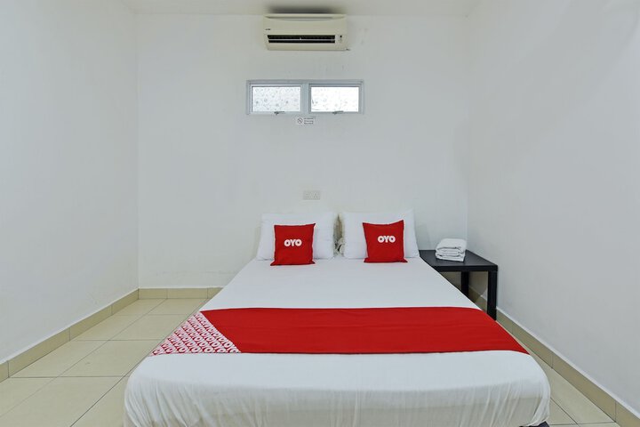 Room 19 of 28