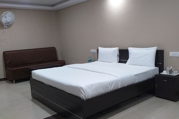Room 26 of 44