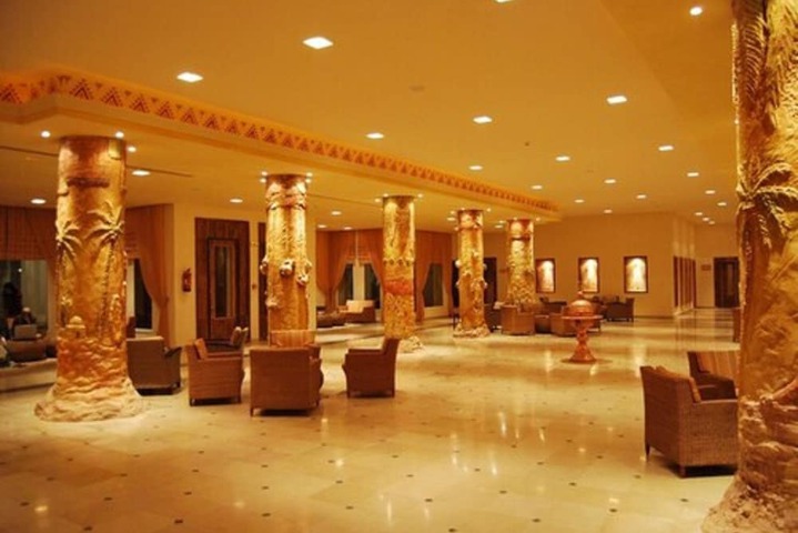 Hotel Lobby