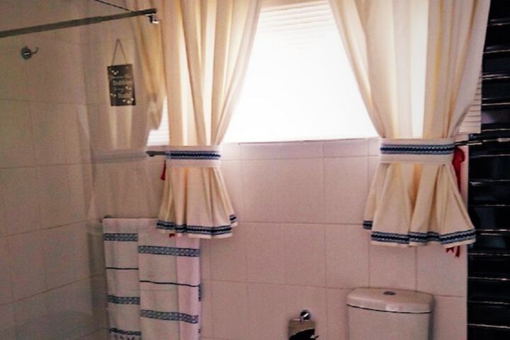 Room 15 of 35