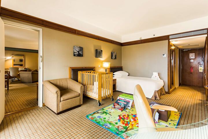 Room 20 of 81