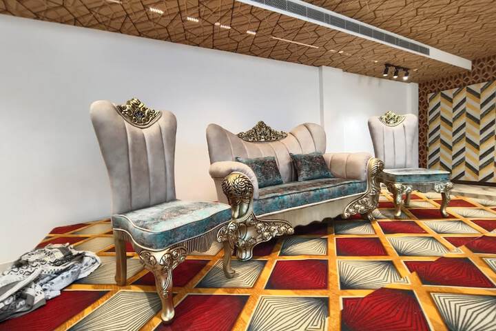 Ballroom/Hall 63 of 94