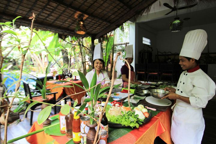 Dining 59 of 85