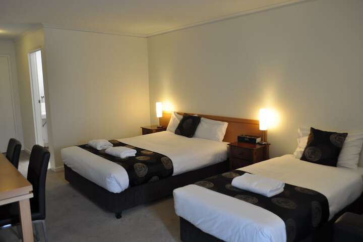 Room 30 of 42