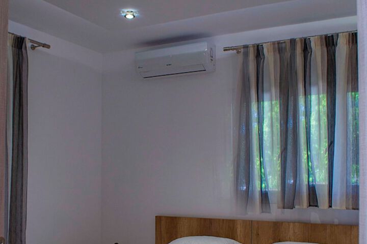 Room 21 of 57