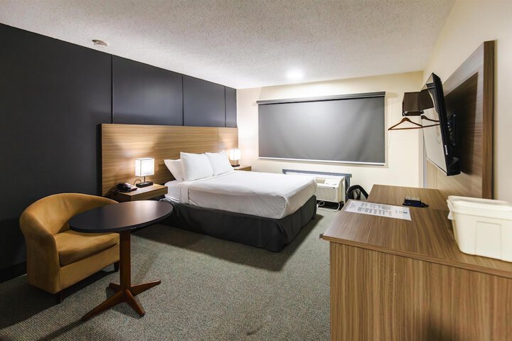 Room 30 of 52