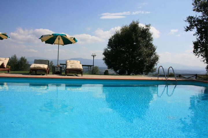 Pool 16 of 26